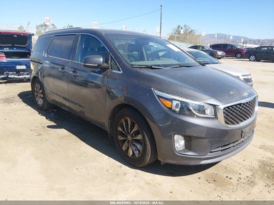 KNDMC5C12F6****** 2015 Kia Sedona