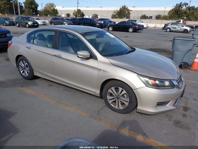1HGCR2F31FA****** 2015 Honda Accord
