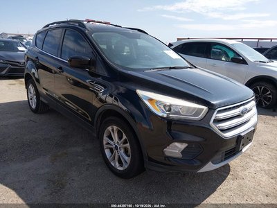 1FMCU0HD8JU****** 2018 Ford Escape