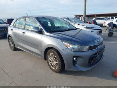 3KPA35AB0JE****** 2018 Kia Rio