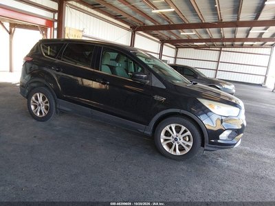 1FMCU0GD1HU****** 2017 Ford Escape