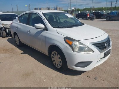 3N1CN7AP6JL****** 2018 Nissan Versa