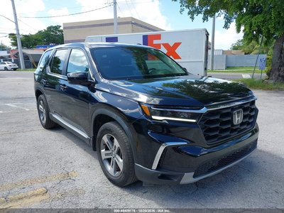 5FNYG2H45SB****** 2025 Honda Pilot