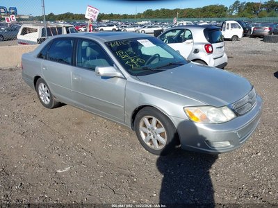 4T1BF28B42U****** 2002 Toyota Avalon