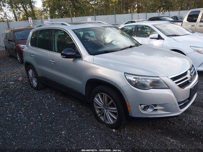 WVGBV7AX0BW****** 2011 Volkswagen Tiguan