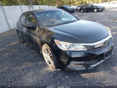 1HGCR2F58HA****** 2017 Honda Accord