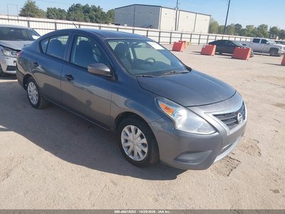 3N1CN7AP4HL****** 2017 Nissan Versa