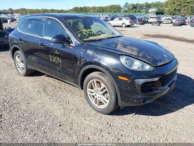 WP1AA2A27GK****** 2016 Porsche Cayenne