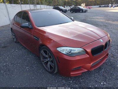 WBSFV9C50DC****** 2013 BMW M5